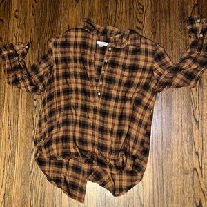 Women's plaid long sleeve top